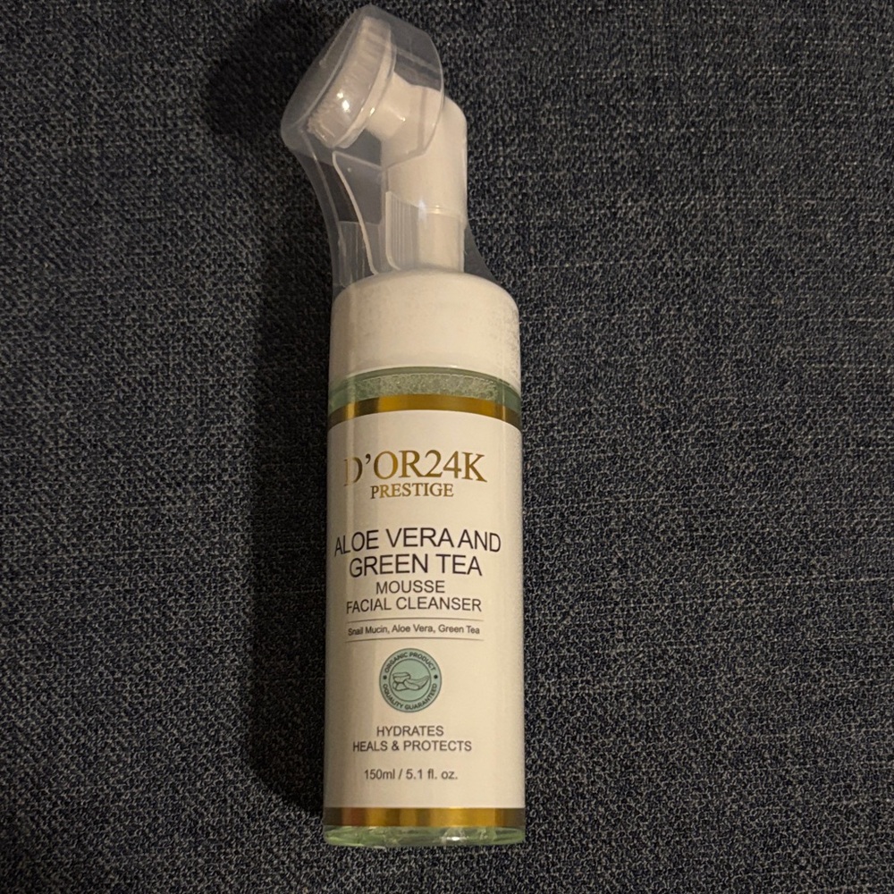 NEW/SEALED DOR Aloe Vera and Green Tea Mousse Facial Cleanser 150ml/5.1 oz